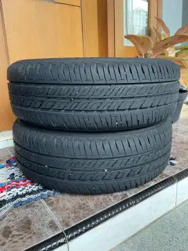 Ban Bridgestone Techno 185/60 R15 Good Condition