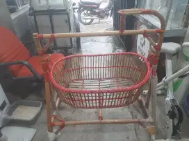 Ayunan bayi dari rotan