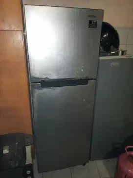 Kulkas SAMSUNG 2 pintu