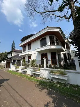Dijual Rumah Mewah di Villa Cibubur Indah Jakarta Timur