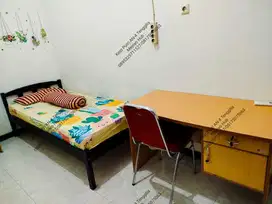Kost Kos Putri Mahasiswi AC Ubaya Rungkut Tenggilis MERR Panjangjiwo