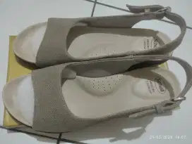Sepatu Wanita Nyaman Asli SCHOOL uk.6 kondisi mulus