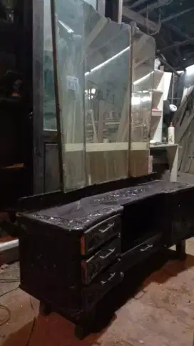 Meja Rias Kayu Jati