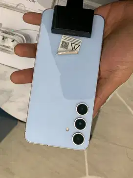 Samsung S24fe 8/256gb