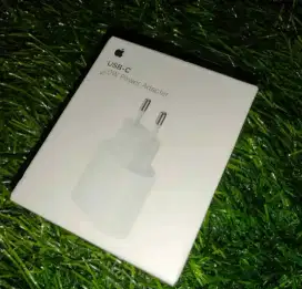 Apple power adapter USB C 20 watt original