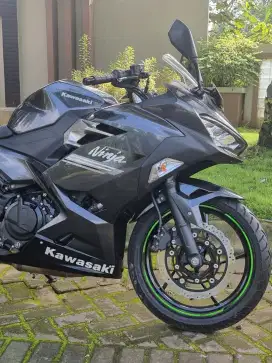 Ninja New 250 FI 2022.Odo 650 KM‼️Nopol W sidoarjo. Super Istimewa.