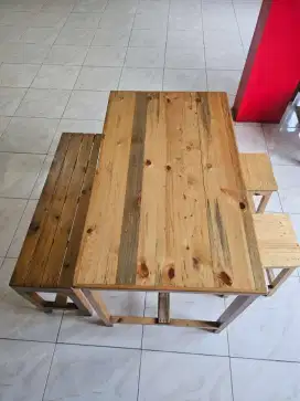 MEJA UNTUK JUALAN LARIS MANIS