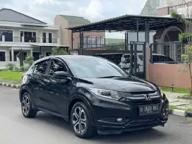 HRV 1.8 Prestige AT 2016 Hitam Metalik