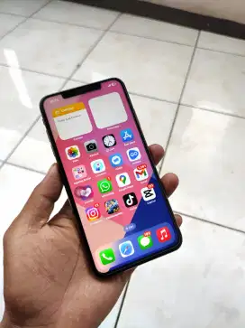 Iphone xs max 256gb mulus siap pakai jual cepat