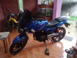 Tukar tambah velg bajaj Pulsar 180 mantap. Jos