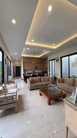 Dijual Rumah 2 Lantai Cluster Aristoteles Gading Serpong