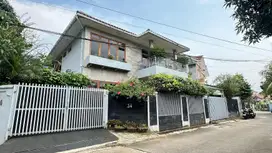 Rumah Mewah 2 Lantai di Komplek Elit Loka Indah, Pancoran – Harga NJOP