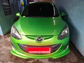 Mazda 2 2010 Bensin