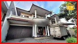Rumah di Jl Sisingamangaraja, kawasan elite Semarang atas.