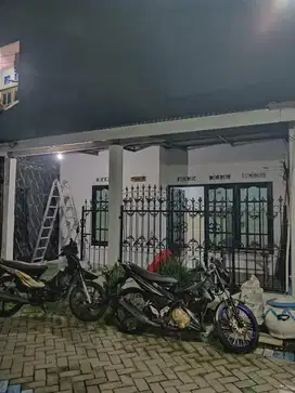 Jual/ sewa rm 1Lt siap huni griya kebraon utama shm