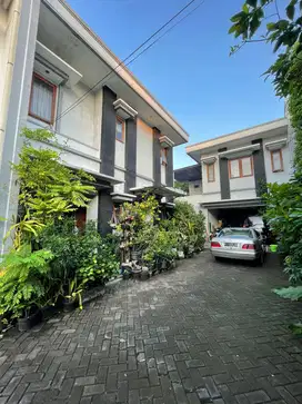 Rumah siap huni dalam Town House di Kemang Selatan