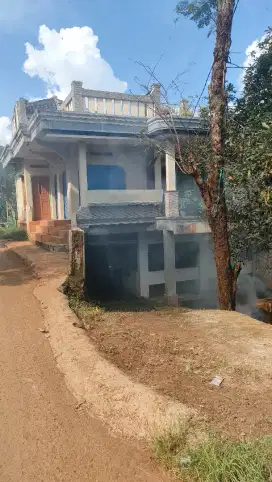 Rumah 3 lantai 300 juta