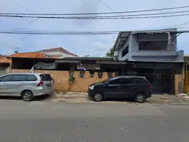 Dijual Ex Cafe dan Rumah tinggal, Barat daya, di Jl. Saham Tangerang