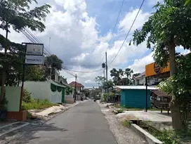 Tanah 213m² SHM Dekat UII, Cocok Hunian atau Kost Eksklusif