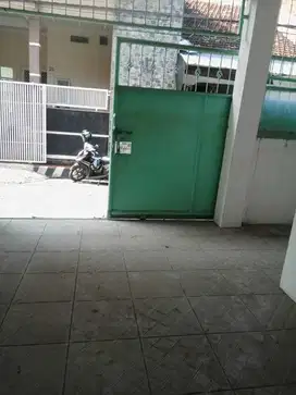 Dijual Rumah 2 lantai  Termurah Ploso Dekat ke Mall Galaxy