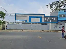 Showroom / Bengkel siap Pakai, Utara, lokasi di Jl. Kh. Hasyim Ashari