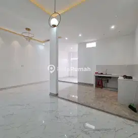 DIJUAL VILLA JL GURU SINUMBA KOMPLEK KARYA POINT (Agus Halim & Hendy)