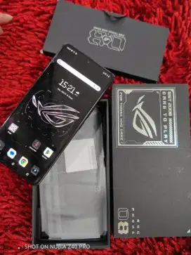 Asus Rog Phone 8 12/256GB Fullset Mulus Garansi Resmi