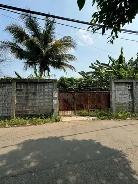Tanah Kebun Dan Mess, Timur, di Jl. Bouraq, Karang Anyar, Neglasari