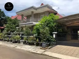 Dijual Rumah Luas ada Kolam renang di Perumahan Taman kenari Nusantara