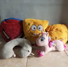 Aneka boneka karakter