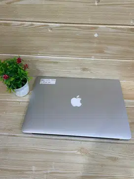 Macbook Air 2017 8/128 13 inch