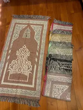 Grosir 10 pcs - Sajadah metalic size 50 x 110 cm