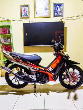Yamaha FIZ R_F1Z R milenium