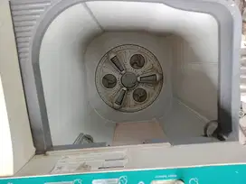 Mesin Cuci LG 8kg.. manual 2tabung