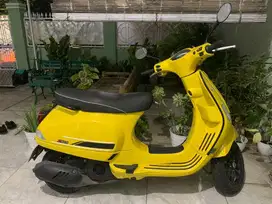 Jual vespa sprint 125 i-get 2023