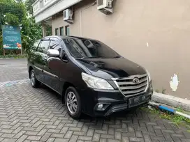 Innova G diesel matic 2015 siap pake kemana aja