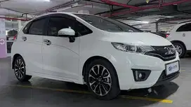 TDP Rendah Honda Jazz 1.5 S Bensin-MT 2016 Putih CTKVB
