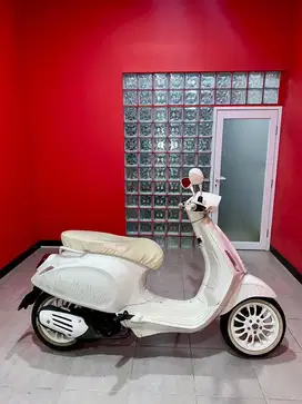 Vespa sprint x justin bieber