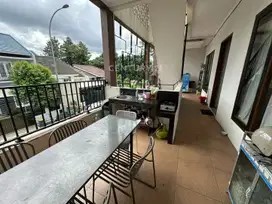 Jual Rumah Kost 3 Lantai ROI Lebih 6 Persen Di Rawa Buntu AM16077