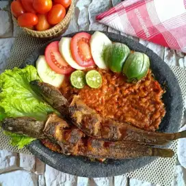 Lowongan kerja di Pecel Lele dan Ayam Geprek
