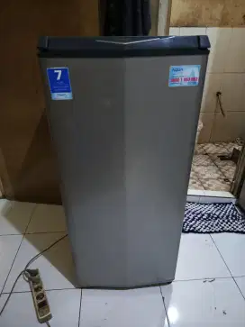 KULKAS MERK AQUA NORMAL SIAP PAKAI