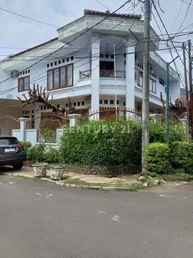 Dijual Rumah Rumah Besar Di  Bintaro  Jaya Sektor 3 Bintaro Jaya