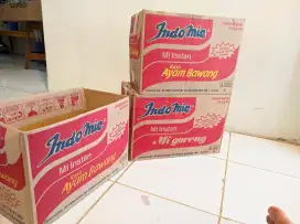 Mie instan indomie goreng dan ayam bawang 140 bks