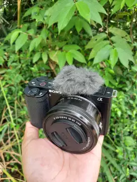 Kamera sony zv-e10 lensa kit like new