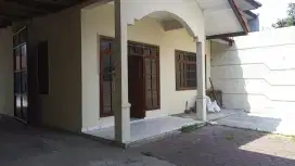 Sewa Jual Rumah Cocok Untuk Gudang Dan Produksi Sayap Kopo