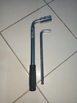 Kunci roda dan kunci L