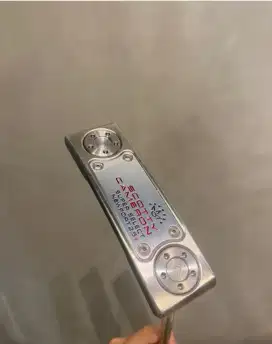 Golf Putter Scotty cameron, superselect Newport 2.5 plus (like New)