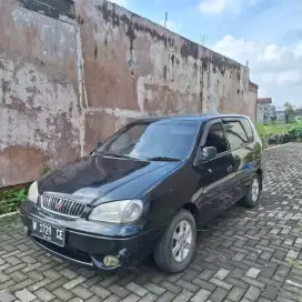 Kia Carens 2001