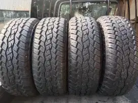 265/65 r17 Toyo open country at