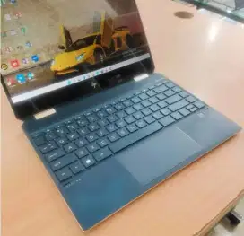 Laptop HP Spectre X360 13-AP0024TU Core i5 Gen 8